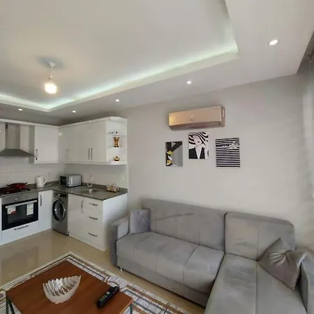 Cleopatra Sevimli 1+1 Apartamento *